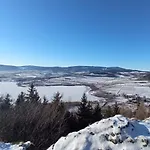 Spekane Skaly - *